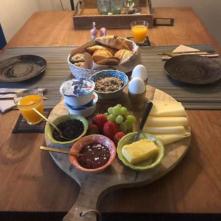 Bed and Breakfast Het Opgemaakte Bed Haps Exterior foto